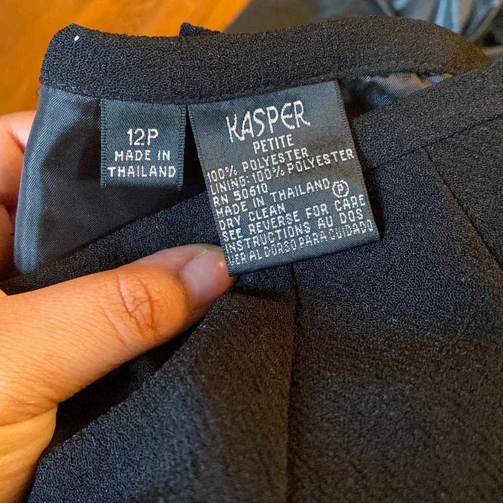 Gently used Kasper skirt